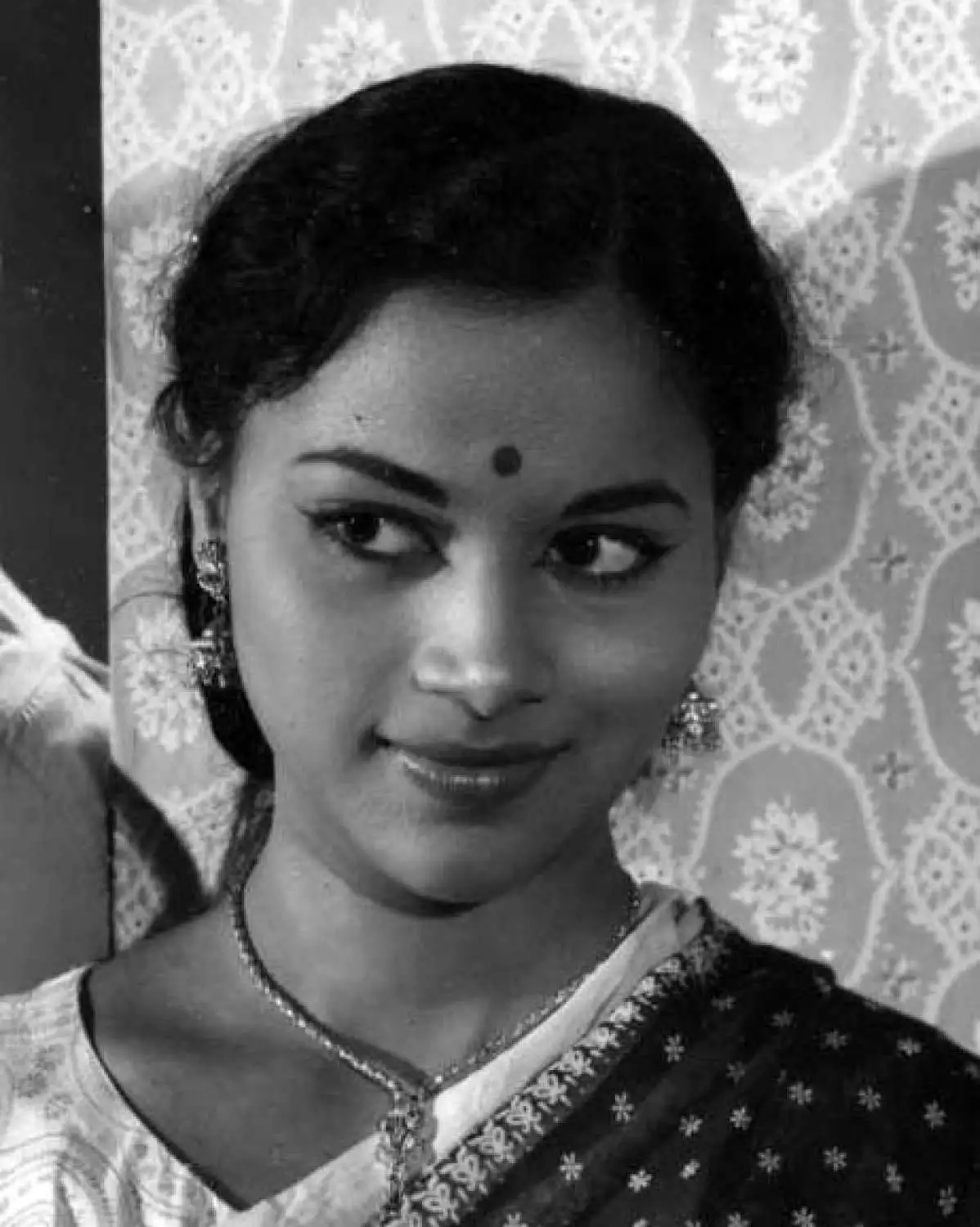 Seema Deo passed away
